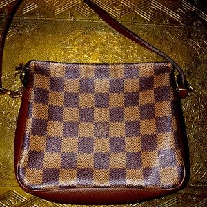 AUTHENTIC vintage Louis Vuitton Trousse Pochet